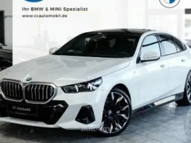 BMW 520 2025 купить в Москве